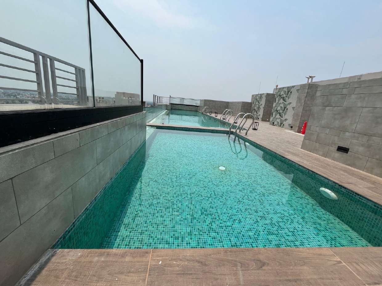 Rooftop Infinity Pool Day View